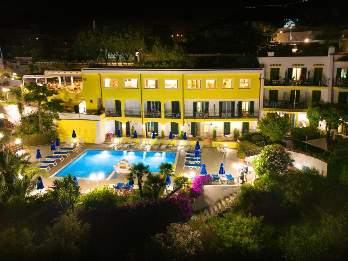 Hotel Capizzo 3*